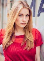Anna Hausburg