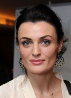 Lyne Renée