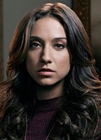 Stella Maeve