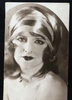 Beryl Halley