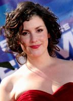 Melanie Lynskey