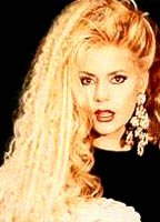 Phoebe Legere