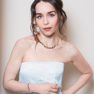 Эмилия Кларк profile