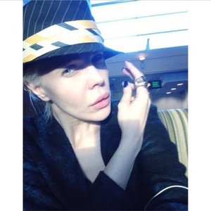 Джулия Ванг Photo #51