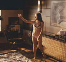 Мила Кунис Photo #1