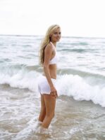 Изабель Лукас Photo #26