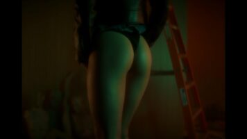 Никола Пельтц Photo #30