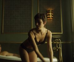 Урсула Корберо Photo #14
