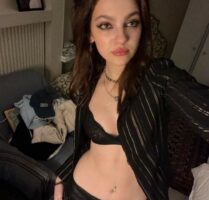 Эмили Кэри Photo #18