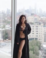 Карен Фукухара Photo #1