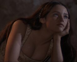 Оливия Хасси Photo #6